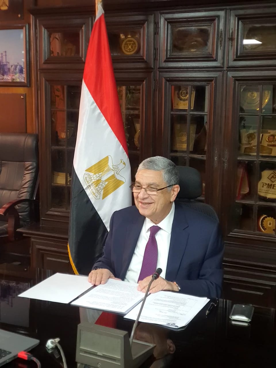 وزير الكهرباء والطاقة المتجددة يشارك فى أول حوار بمجلس انتقال الطاقة على مستوى العمل مع مصر عبر خاصية الفيديو كونفراس