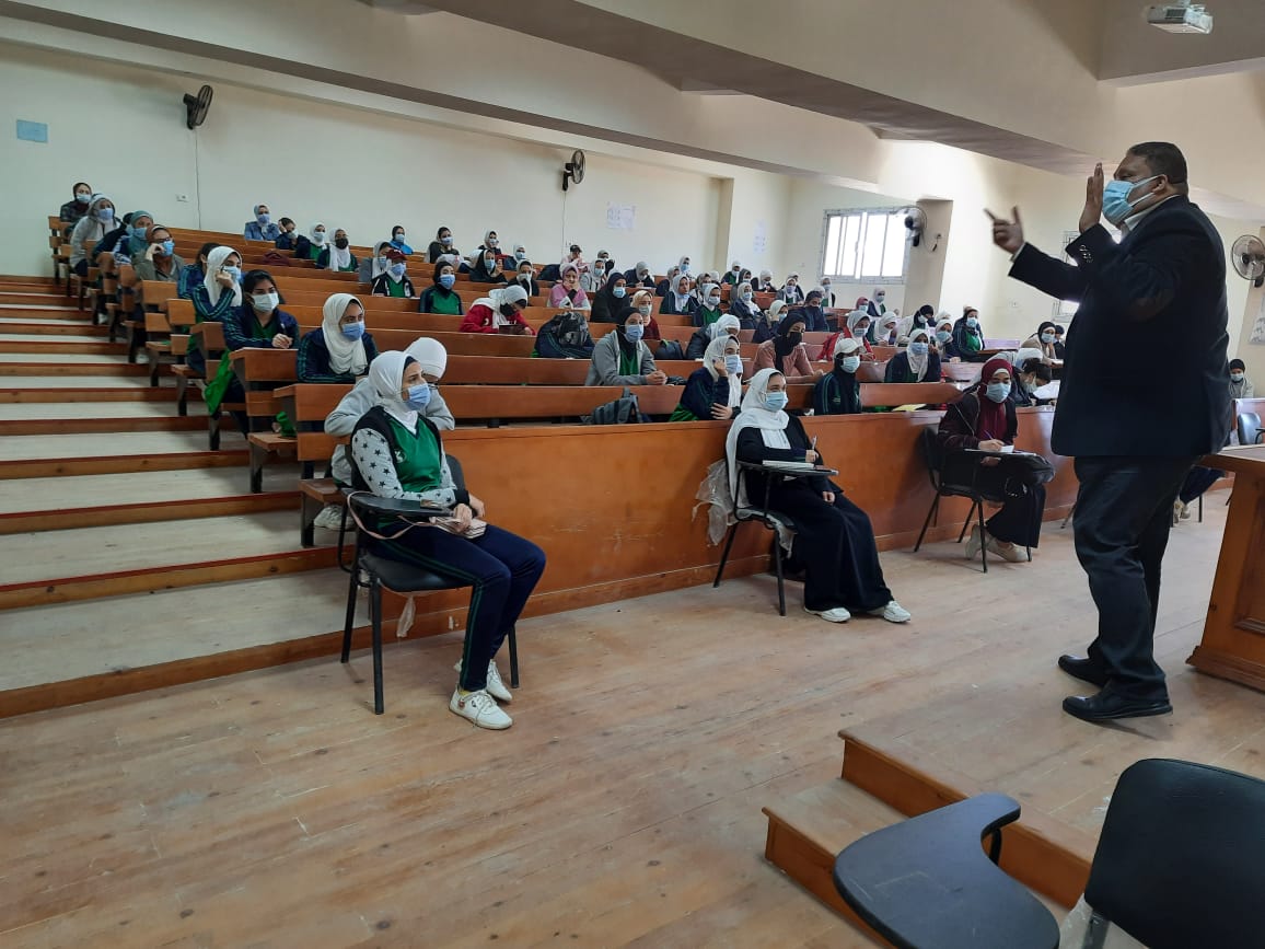 جامعة الفيوم: انتظام الدراسة بكلية التربية الرياضية