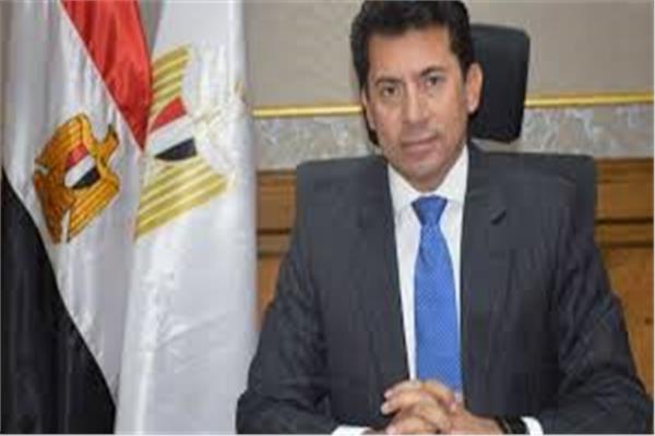 وزير الرياضة : أهنيء شباب منتخب السلاح على الميدالية التاريخية .. أنتم نموذج مشرف لشباب مصر