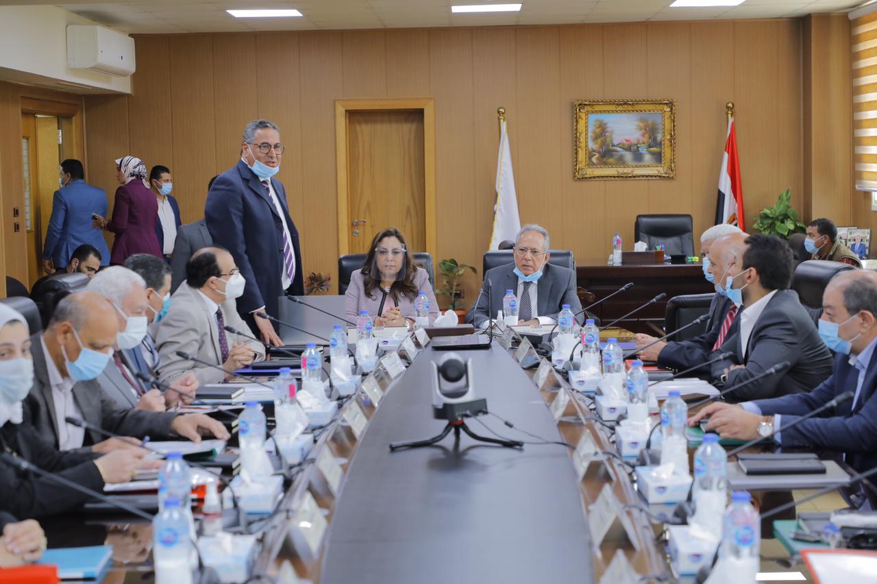 محافظ دمياط ترأس جلسة مجلس جامعة حورس وتناقش آليات تحقيق التعاون المشترك لتنفيذ عدد من المبادرات لخدمة المحافظة والمجتمع