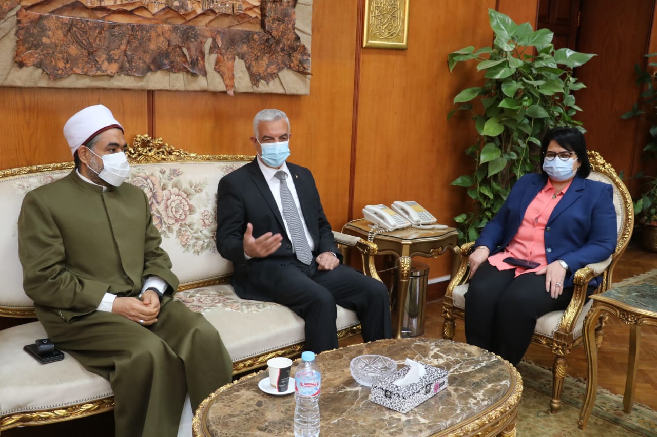 التأسلم السياسي .. ندوة بجامعة المنوفية
