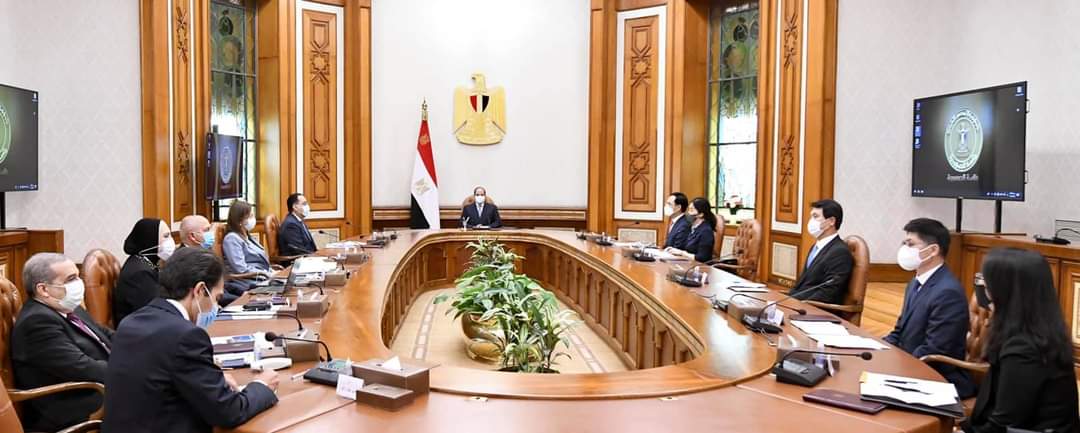 الرئيس يبحث مع شركة هيونداي روتن توطين صناعة القطارات