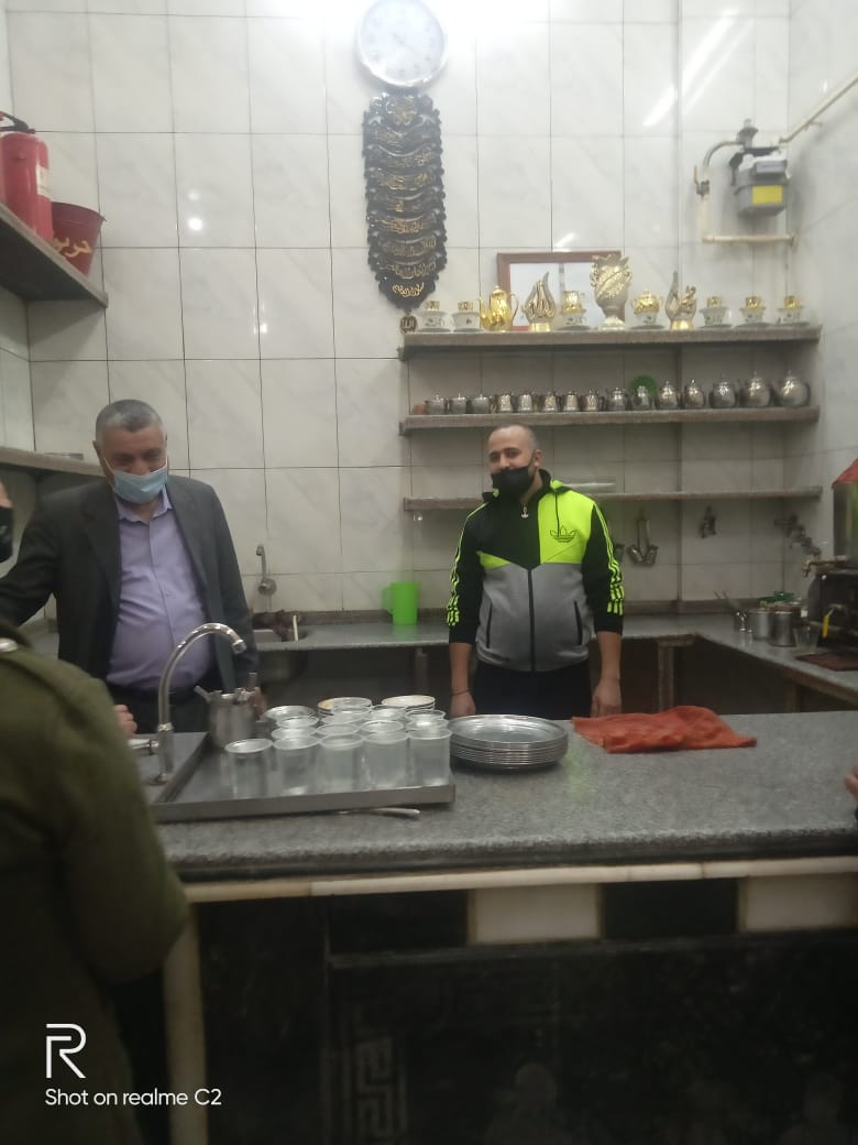 تحرير ٥٧ محضر لعدم ارتداء الكمامة وغلق ١٦ مقهى وورشة بدمياط