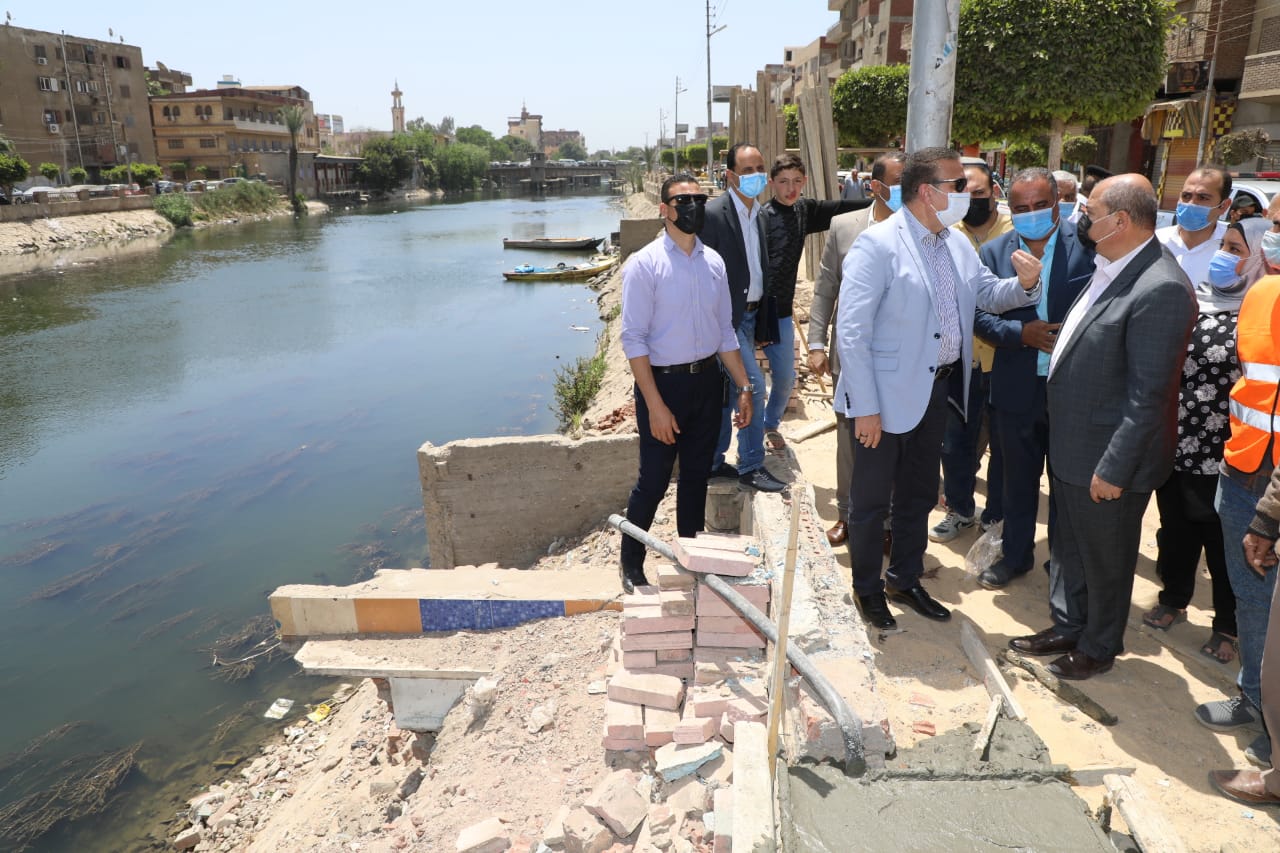 محافظ المنوفية يتابع تطوير الكورنيش ويتفقد الأعمال النهائية لمجزر جنزور الآلي ورصف طريق القاصد ويوجه بإنشاء موقف نموذجي وسوق حضاري يخدم أهالي المركز