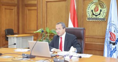 جامعة السويس تهنئ الرئيس السيسى بعيد العمال