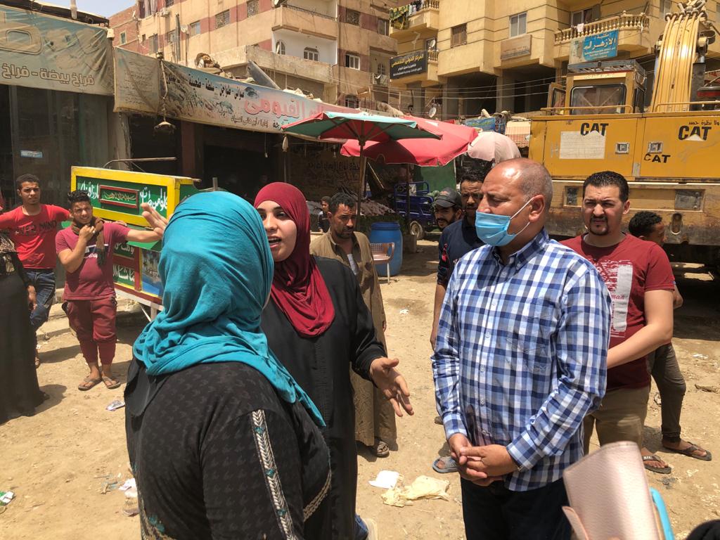 نائب المحافظ: إزالة سوق عشوائى فى مدخل مدينة الأمل "الهجانه"