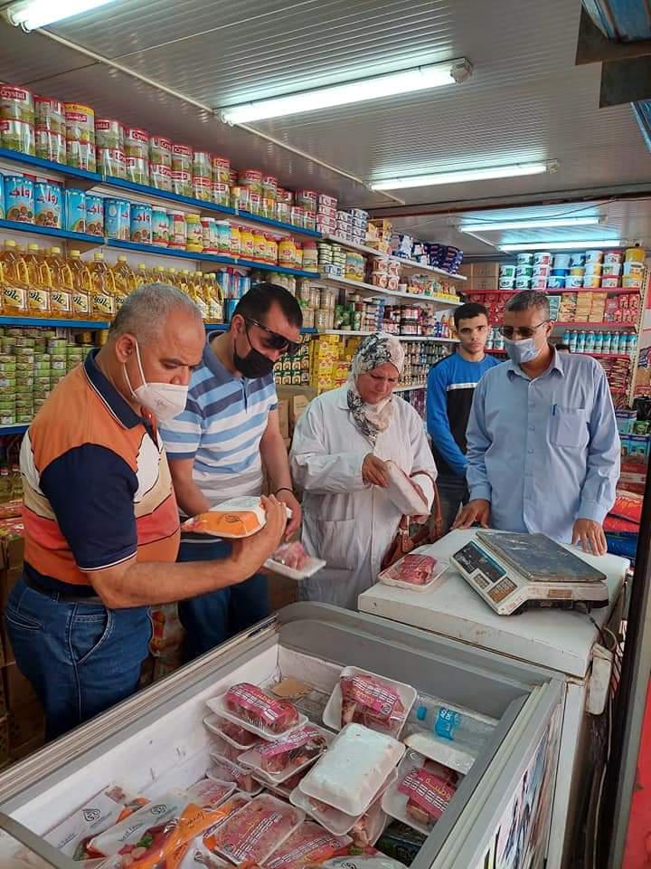 في حملات تفتيشية مكبرة إعدام 200كجم لحوم غير صالحة للاستهلاك الآدمي بسرس الليان والباجور وتنفيذ83 حالات إزالة فورية وضبط وإشغال طريق