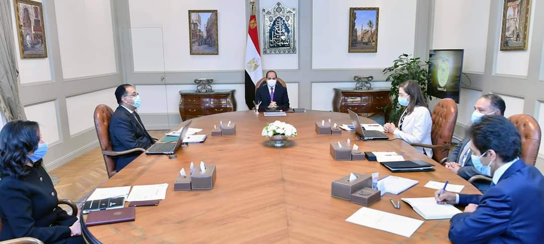 الرئيس يوجه بأن الهدف من "المشروع القومي لتنمية الأسرة المصرية" تحقيق التوازن بين معدلات النمو السكاني والاقتصادي،