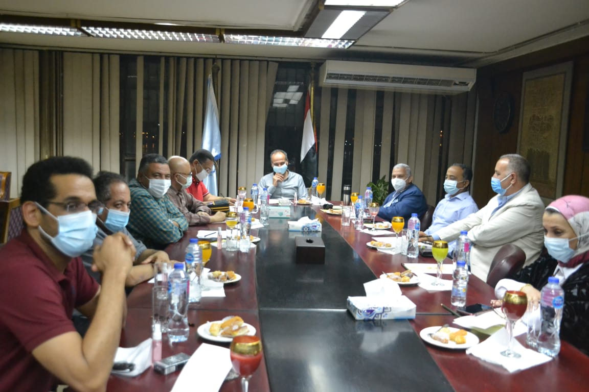 تحت رعاية رئيس الجمهورية: مد مهلة الحجز للمشاركة بمعرض القاهرة الدولي للكتاب فى دورته ٥٢ حتى الثلاثاء القادم