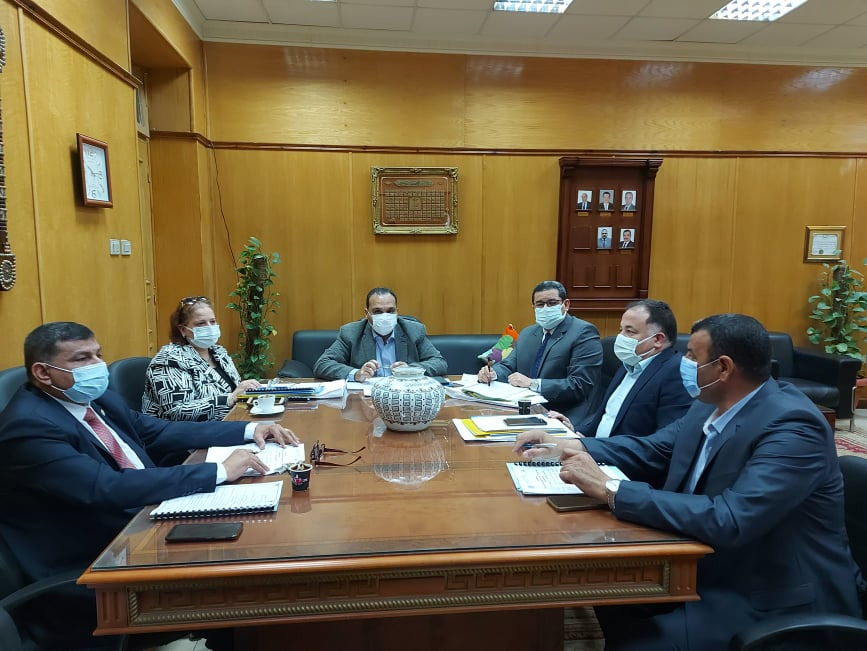 لجنة قيادات جامعة بنها تستقبل المتقدمين للوظائف الإشرافية
