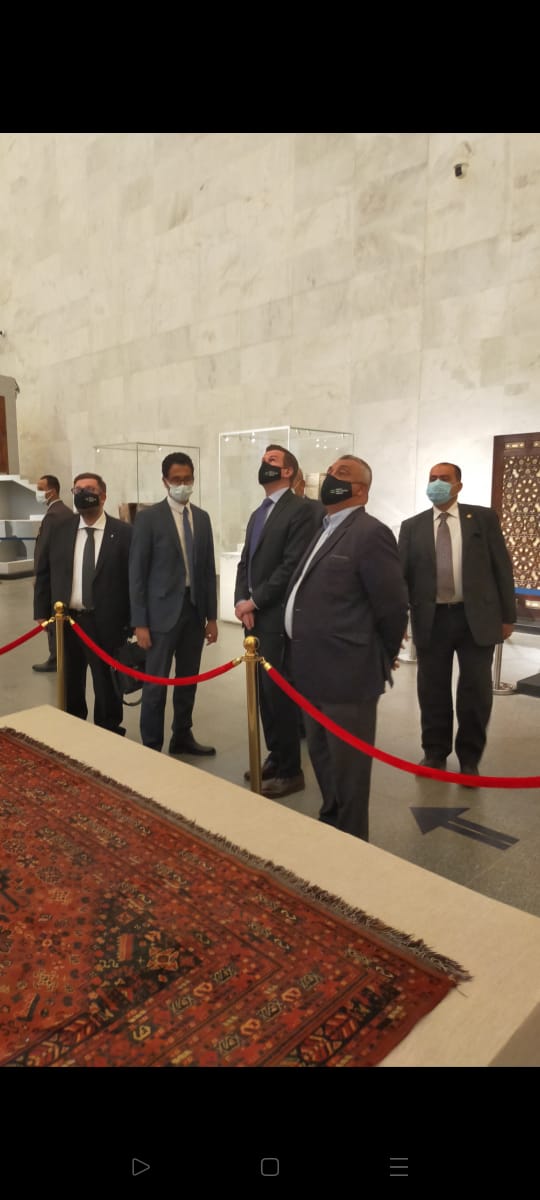 وزارتا الرياضة والسياحة تنظمان جولة لرئيس الوكالة الدولية للمنشطات بالمتحف القومي للحضارة المصرية