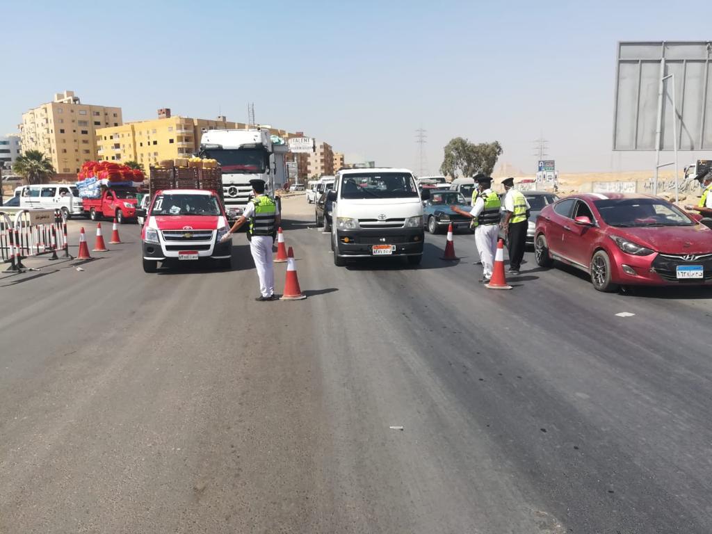 حملات اعلى الطرق تحرر 6935 مخالفة مرورية متنوعة