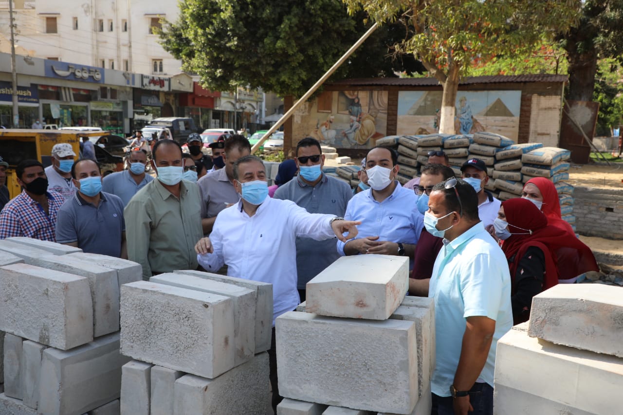 فى إطار احتفالات المنوفية بعيدها القومي محافظ المنوفية يتفقد الاعمال النهائية لتطوير كوبري مبارك وحديقة 30 يونيو وتطوير شوارع الغزل وغرب الاستاد ويؤكد علي العمل كخلية نحل لسرعة نهو الاعمال ...