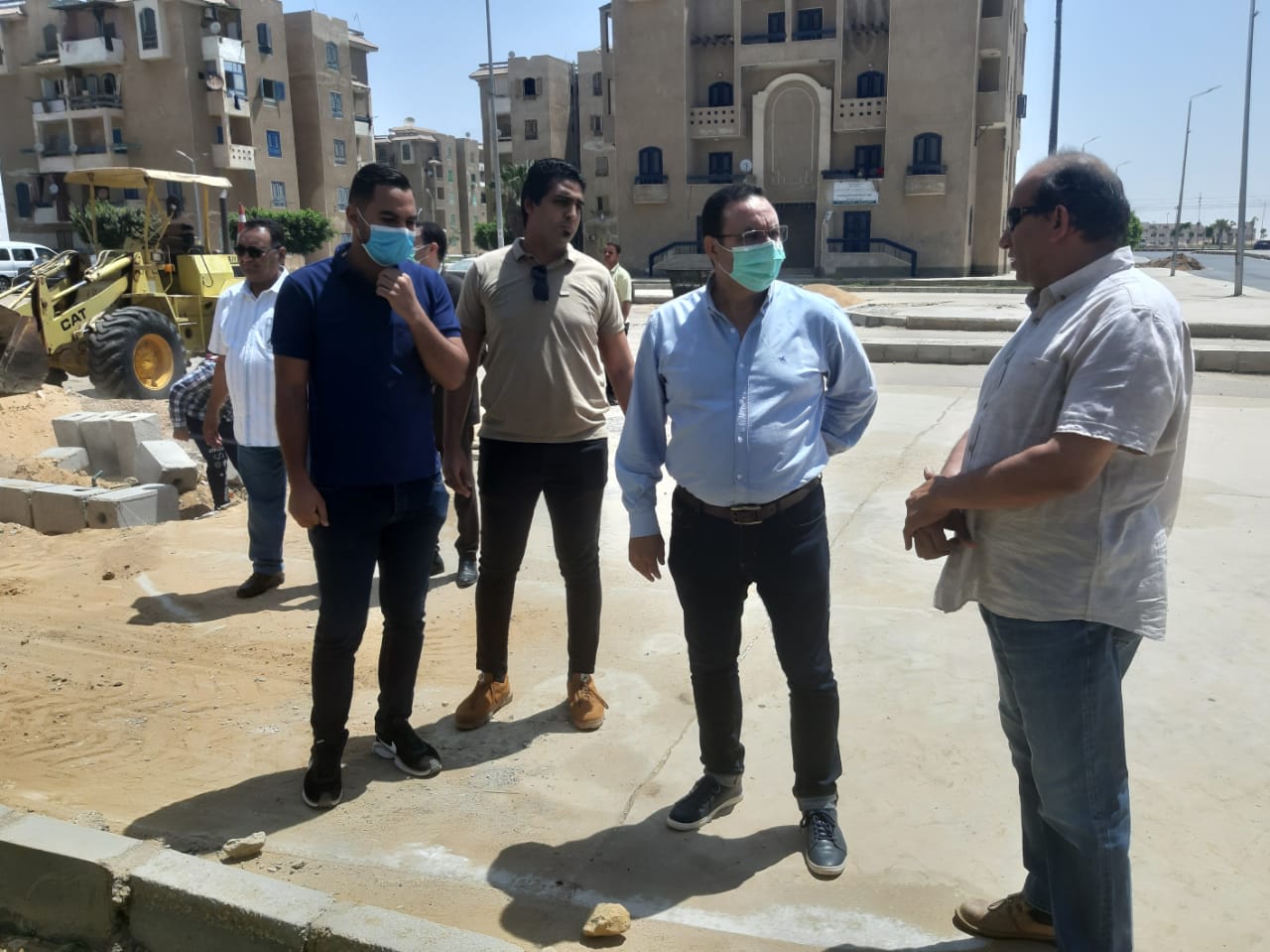 رئيس جهاز "الشروق": جارٍ استكمال رفع كفاءة الطرق وتنسيق الموقع العام بمنطقتي إسكان المستقبـل والإسكان العائلى