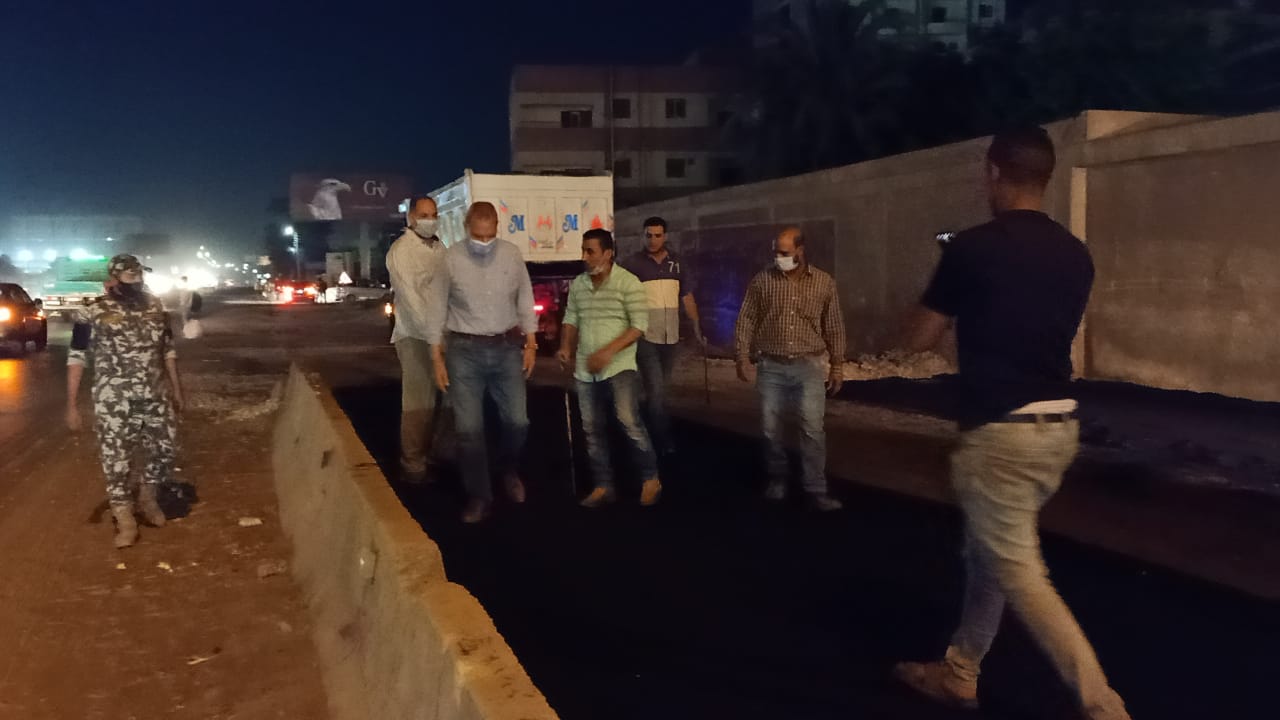 محافظ القليوبية يتابع أعمال رصف شوارع مدينة قليوب