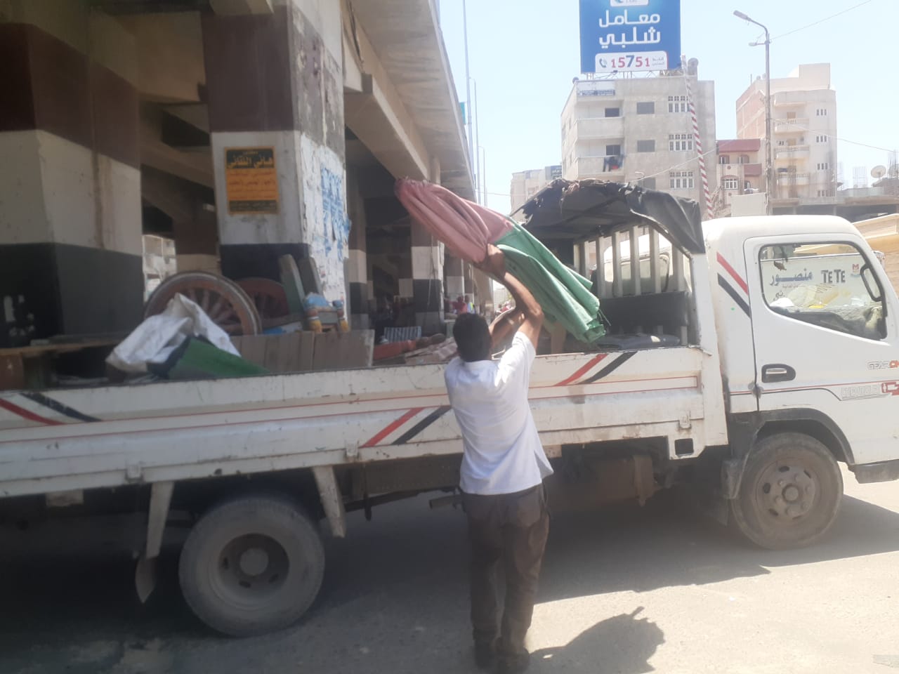 رفع ٦٢٦ حالة إشغال طريق مخالف بنطاق ٣ مراكز بالبحيرة