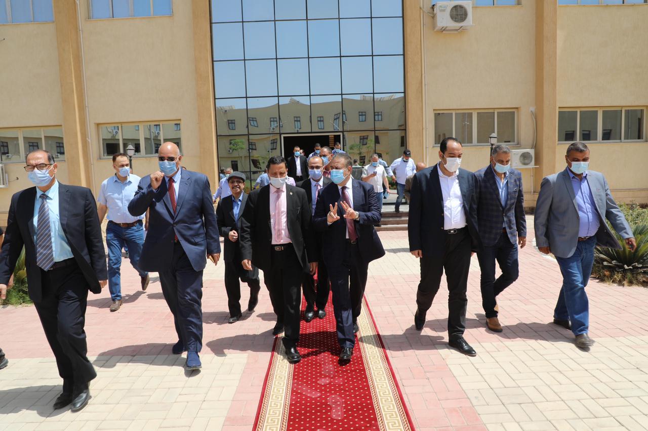 فى إحتفالات المنوفية بعيدها القومى محافظ المنوفية يزور جامعة الدلتا التكنولوجية بقويسنا ويؤكد على التعاون الدائم للمشاركة في خطط التنمية بكافة ربوع المحافظة...