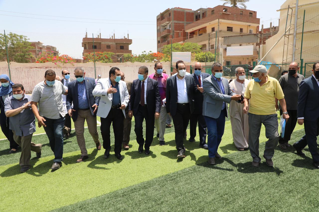 المنوفية تحتفل بعيدها القومي محافـظ المنوفية يفتتح مشروع محطةرفع صرف صحى وملعب خماسي بكفر وهب بقويسنا ... والمحافظ يوجه بتخصيص 100 ألف جنيه من الموازنة الجديدة لإعادة القرية إلى سابق عهدها...