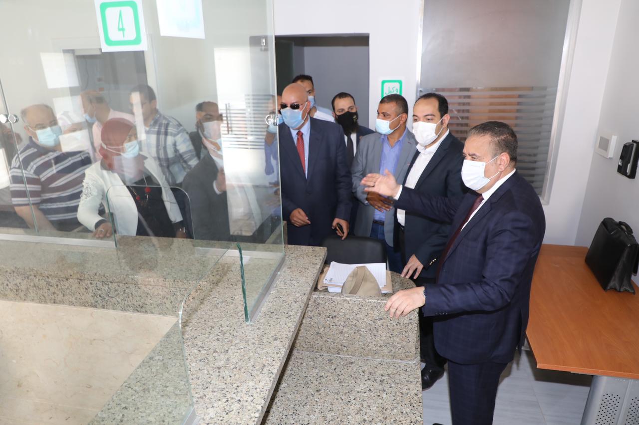 في إحتفالات المحافظة بعيدها القومي محافظ المنوفية يدشن أعمال مشروع الصرف الصحى بمنطقة الشيخ رمضان ويتفقد التجهيزات النهائية لحديقة تحيا مصر ومكتب بريد قويسنا