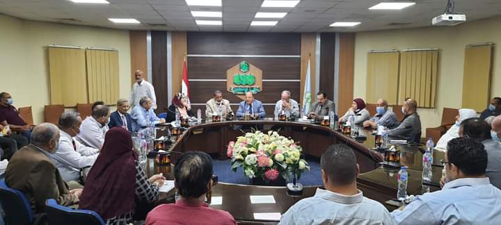 الإقتصاد العشوائى على طاولة إجتماع جمعية مستثمرى العاشر من رمضان مع رئيس مصلحة الرقابة الصناعية