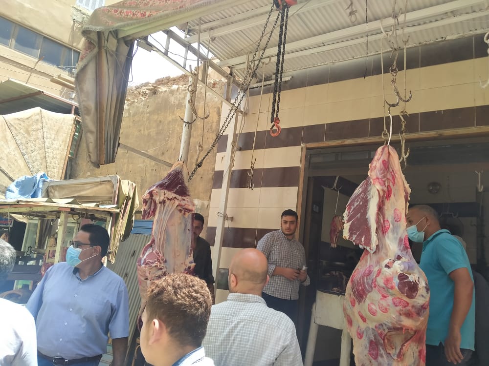 بالتنسيق مع الطب البيطرى والتموين ضبط مصنع بسطرمة لحيازته لحوم غير صالحة للاستهلاك الآدمي وتحرير 4 محاضر تموينية في حملة تفتيشية مكبرة بمنوف