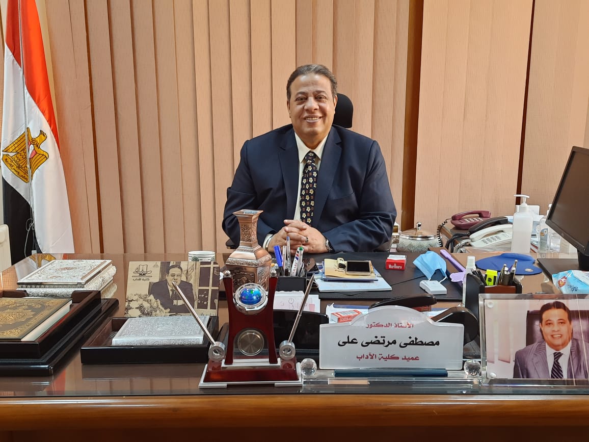 اداب عين شمس تحصل على المركز الثاني على مستوى الجامعة في مشروع محو الأمية في دورة أبريل ٢٠٢١