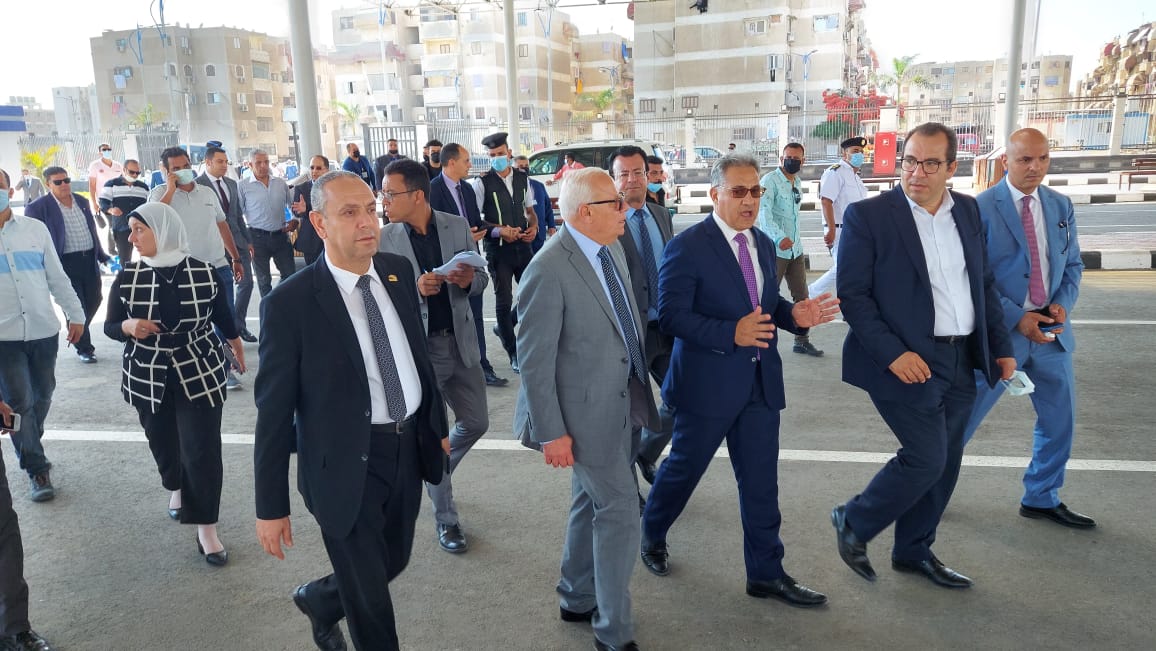 محافظ بورسعيد وأعضاء وفد الإدارة المحلية بمجلس النواب  يتفقدون الميناء البري الجديد والحديقة الدولية 