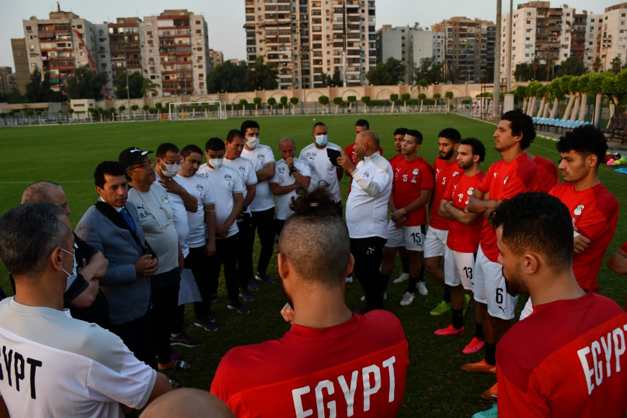 قبل سفره للمشاركة في أولمبياد طوكيو.... صبحي يشهد تدريب المنتخب الاولمبي لكرة القدم