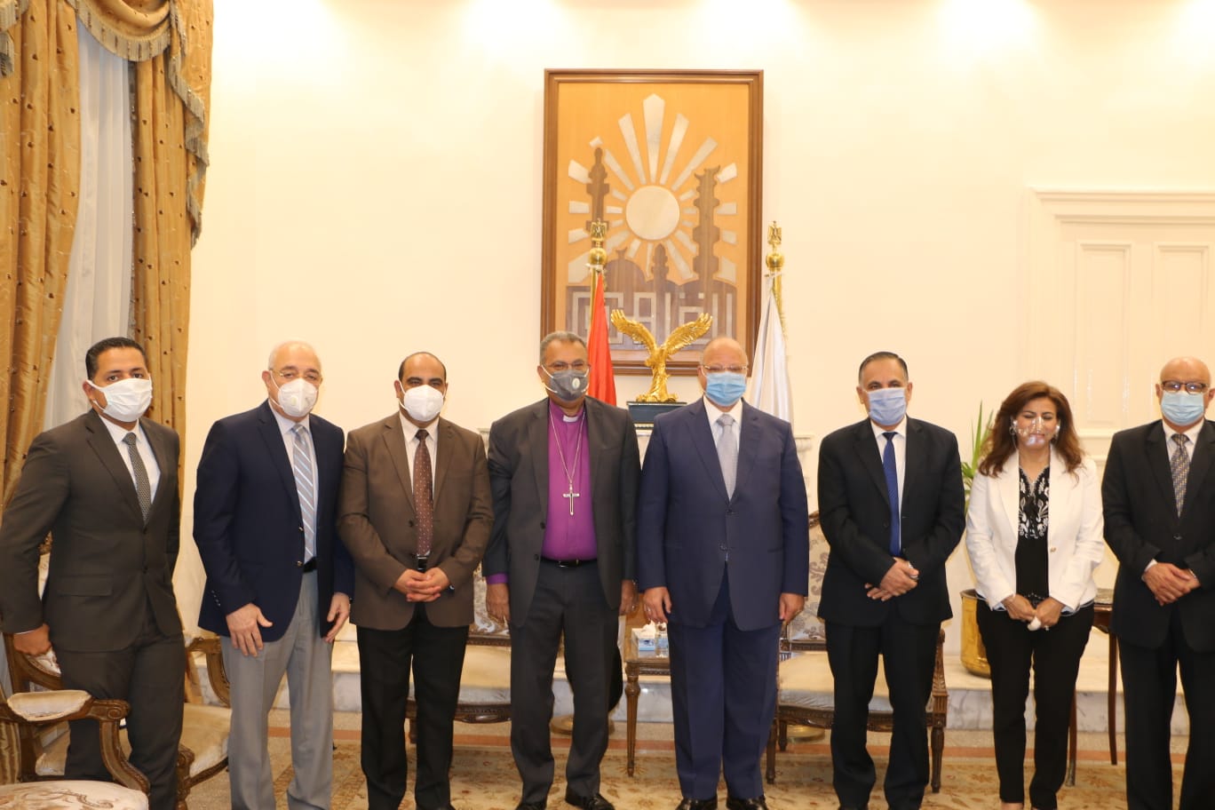 محافظ القاهرة يستقبل رئيس الطائفة الانجيلية للتهنئة بعيد الأضحى