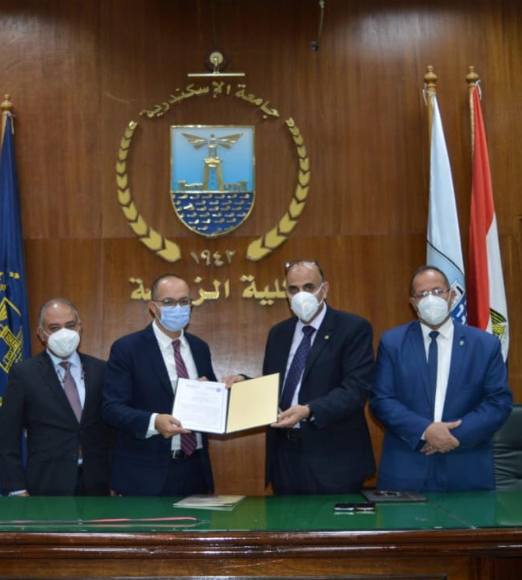 بروتوكول تعاون بين كلية الزراعة - جامعة الاسكندرية وشركة إنروت للاستشارات والتنمية المستدامة