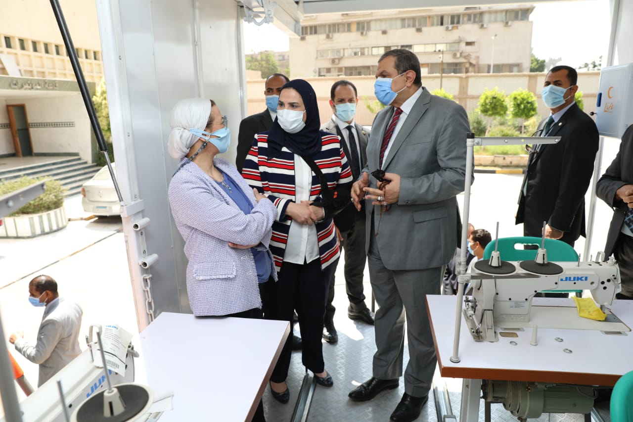 وزيرا البيئة والتضامن يشيدان بوحدات التدريب المتنقلة بالقوي العاملة لرفع كفاءة مستوى الشباب لإيجاد فرص عمل لهم