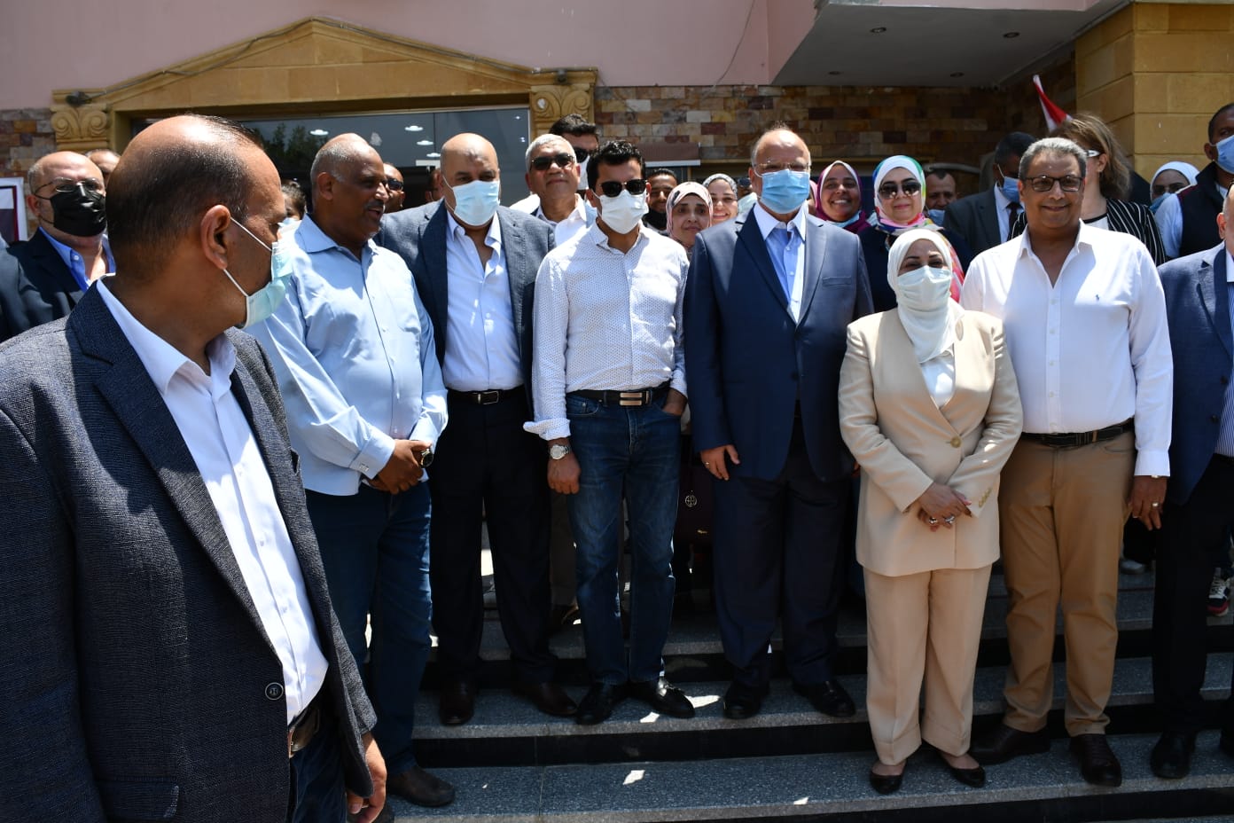 وزير الشباب والرياضة ومحافظ القاهرة يفتتحا مركز شباب نور المقطم ونادي المقطم بعد أعمال التطوير