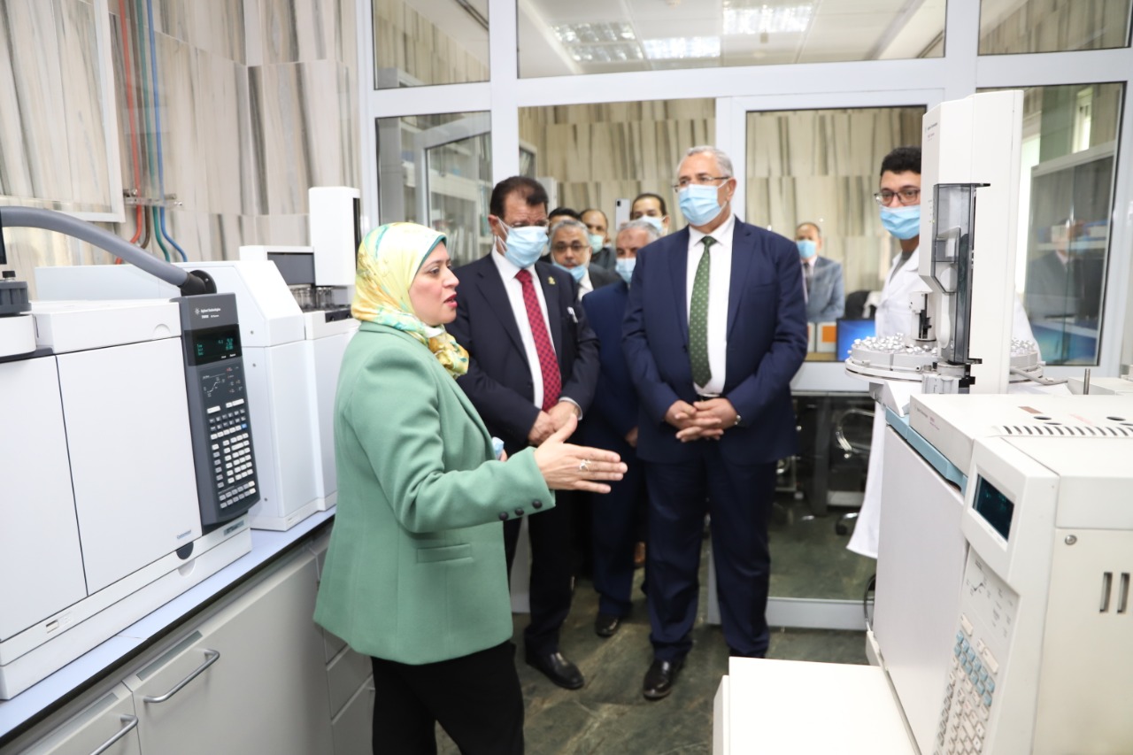 الزراعة : المركزي لمتبقيات المبيدات يقوم بتحليل 130 ألف عينة في ملوثات الأغذية خلال 6 أشهر فقط