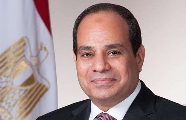 رئيس جامعة الأقصر يهنئ الرئيس السيسي بعيد الاضحى المبارك