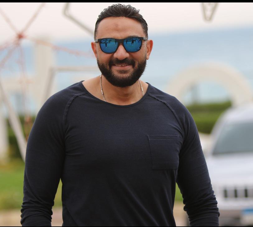 محمد رشدي يواصل تصوير مسلسل "حلم"
