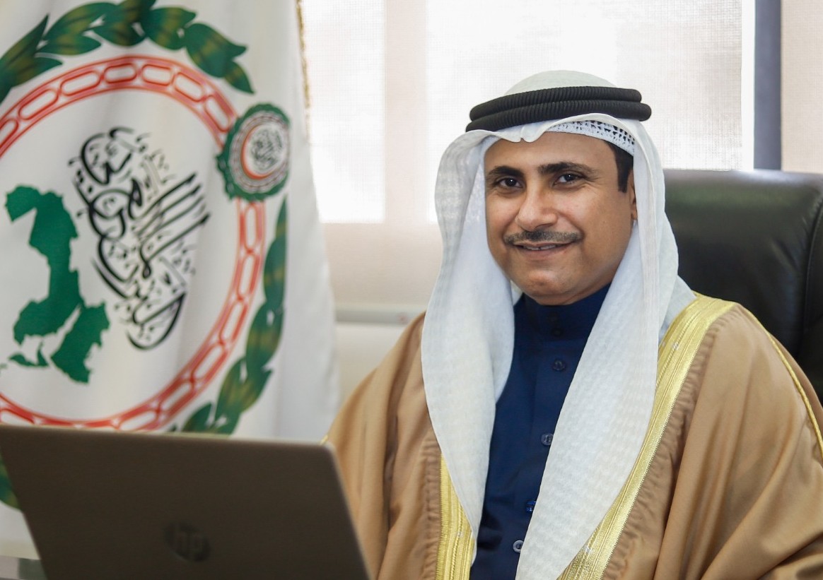رئيس البرلمان العربي يهنئ خادم الحرمين الشريفين وولي العهد بنجاح موسم الحج لهذا العام ويشيد بالإجراءات التنظيمية والوقائية التي اتخذتها المملكة
