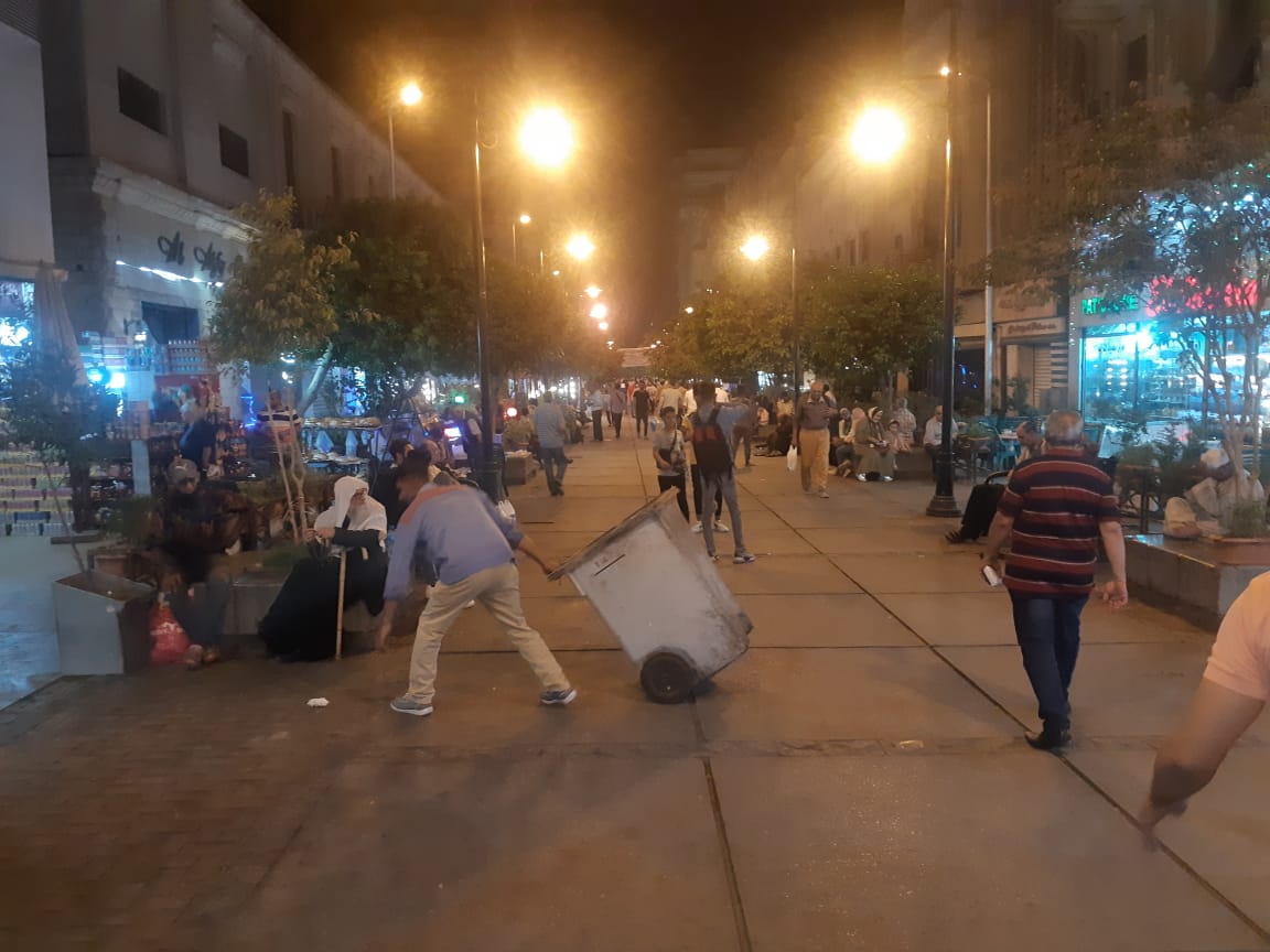 رفع وإزالة الاشغالات والنظافه بميدان عرابى وشارع الألفى وعمادالدين بحى الازبكيه