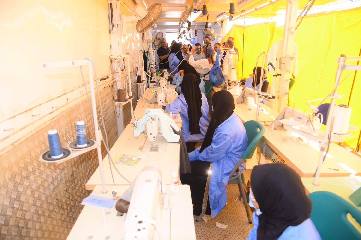 محافظ مطروح يتفقد وحدة التدريب المتنقلة بقريةالمراقي بسيوة