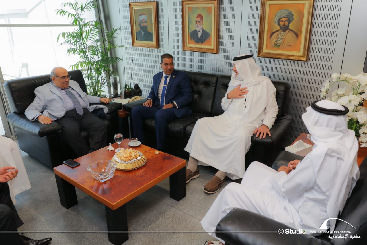 مدير مكتبة الإسكندرية يستقبل أمين عام دارة الملك عبد العزيز والسفير السعودي بالقاهرة