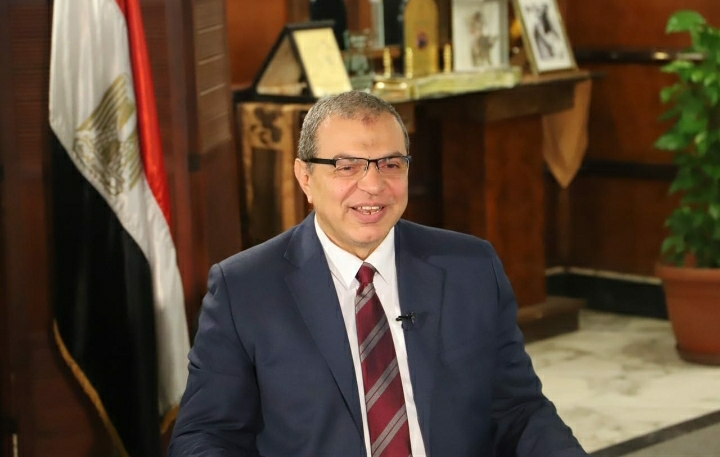 القوى العاملة: تعيين 329 شاباً والتفتيش على 233 منشأة بالأقصر