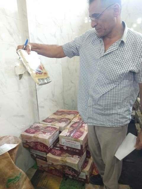 الرقابة التموينية بالشرقية تضبط ٢ طن مواد خام وحلوي المولد النبوي مجهولة المصدر قبل بيعها للمواطنين بنطاق (الزقازيق - بلبيس - العاشر من رمضان)