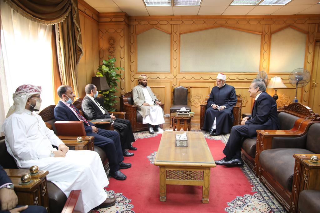 وكيل الأزهر يستقبل وزير الأوقاف اليمني.. ويؤكد: مستمرون في نشر الفكر الوسطي ومواجهة التطرف