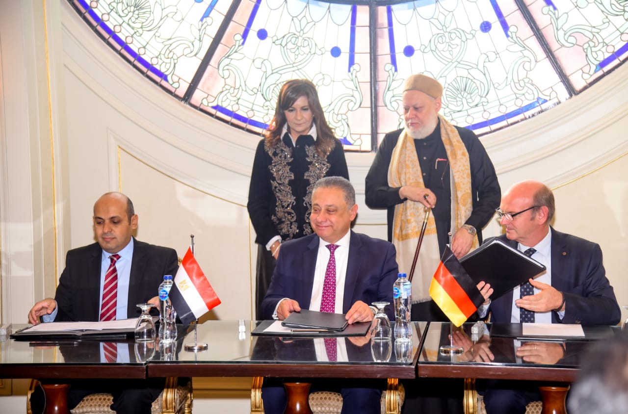 وزيرة الهجرة تشهد توقيع بروتوكول تعاون في إطار عمل "المركز المصري الألماني" بين الوكالة الألمانية للتعاون الدولي و"مصر الخير" لتدريب الشباب بالمحافظات الأكثر تصديرًا للهجرة غير الشرعية