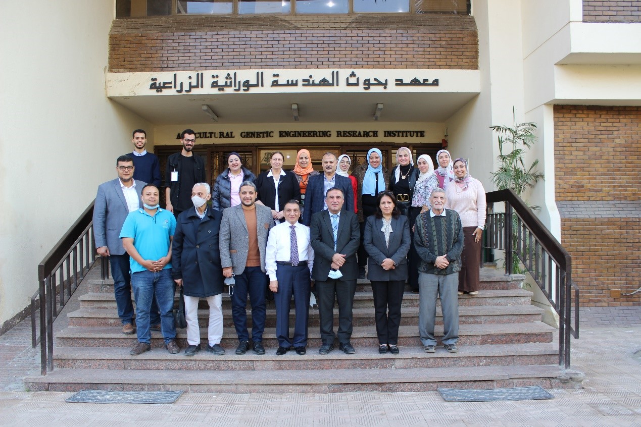 الزراعة: لاول مرة حصول 3 معامل من معهد بحوث الهندسة الوراثية الزراعية على الايزو في الأغذية والاعلاف