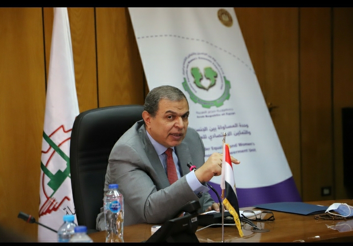 متدربا مركز التدريب المهني ببورسعيد يشاركون في ندوات توعية لنشر ثقافة العمل الحر والسلامة وحقوق المرأة العاملة