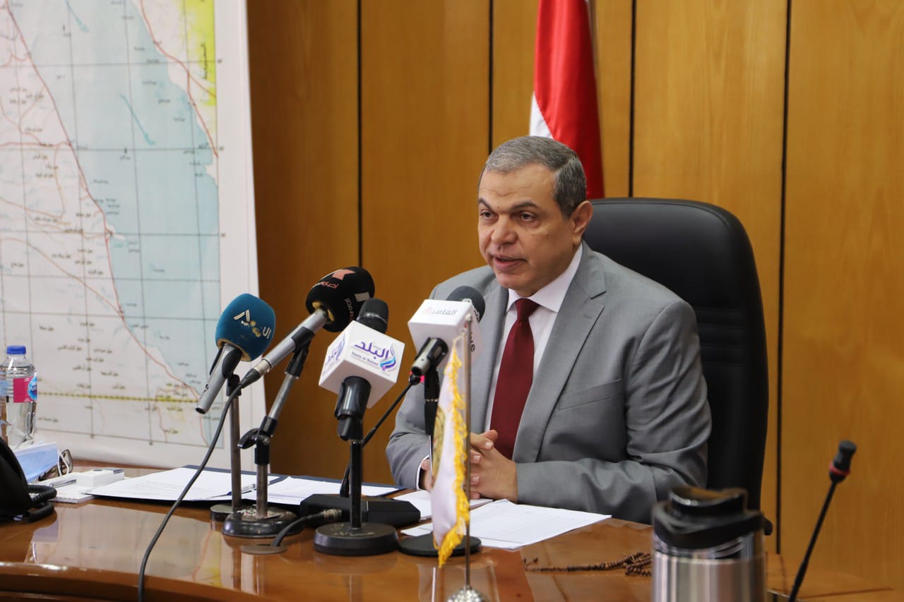 القوى العاملة : التفتيش على 248 منشأة.. وتحرير 79 محضرأ لمنشآت مخالفة .. وغلق 18 منشأة بدمياط