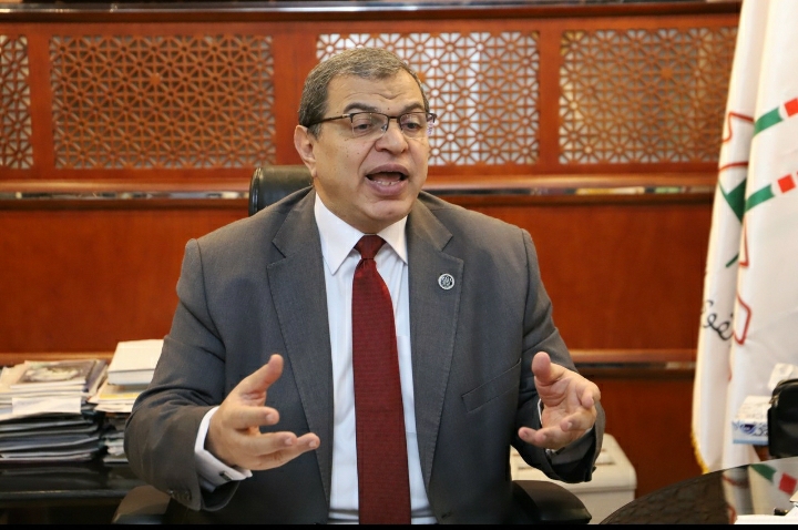 القوي العاملة: تخريج 40 متدربا ومتدربة في الدورة الثانية على الفندقة الشاملة بسوهاج