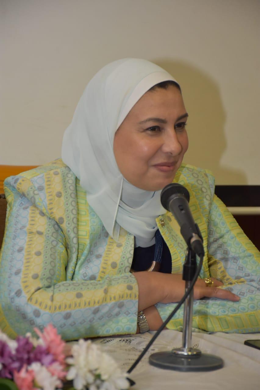 ٣٠ نوفمبر ألسن عين شمس تنظم ندوة "استراتيجيات الترجمة الفورية: طوق نجاة للمترجم" بالتعاون مع الأمم المتحدة
