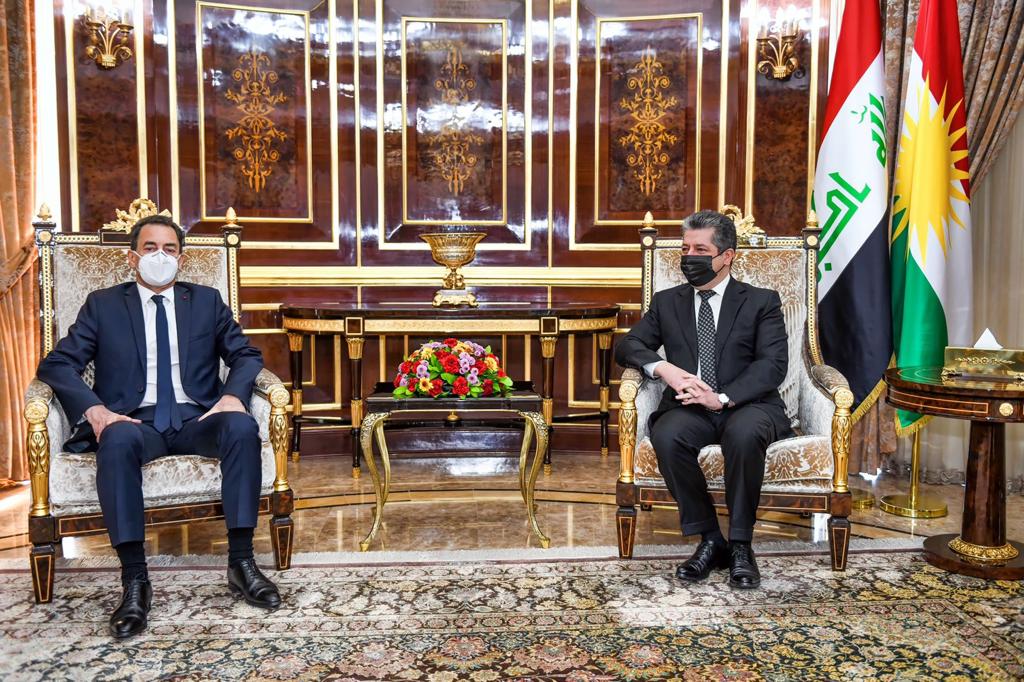 رئيس حكومة كردستان والسفير الفرنسي يبحثان عودة المهاجرين ومواجهة داعش