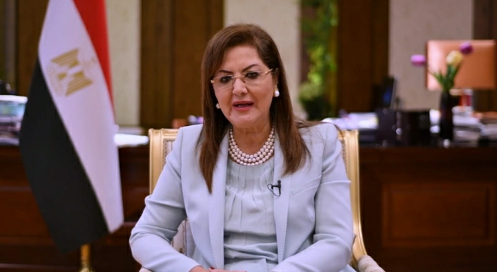 وزارة التخطيط تستعرض الأهداف الاستراتيجية البرامج والمشروعات بخطة عام ۲۰۲۲/۲۱ لقطاع الخدمات الشبابية والرياضية